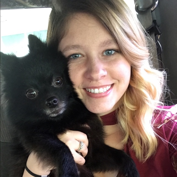 Meet your Posher, Kimberly - Picture 1 of 1